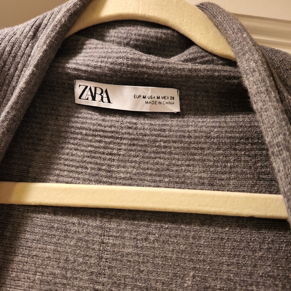 Zara gray cardigan - Picture 3 of 3
